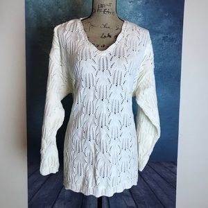 PURA White Sweater Chucky Knit Sweater One Size